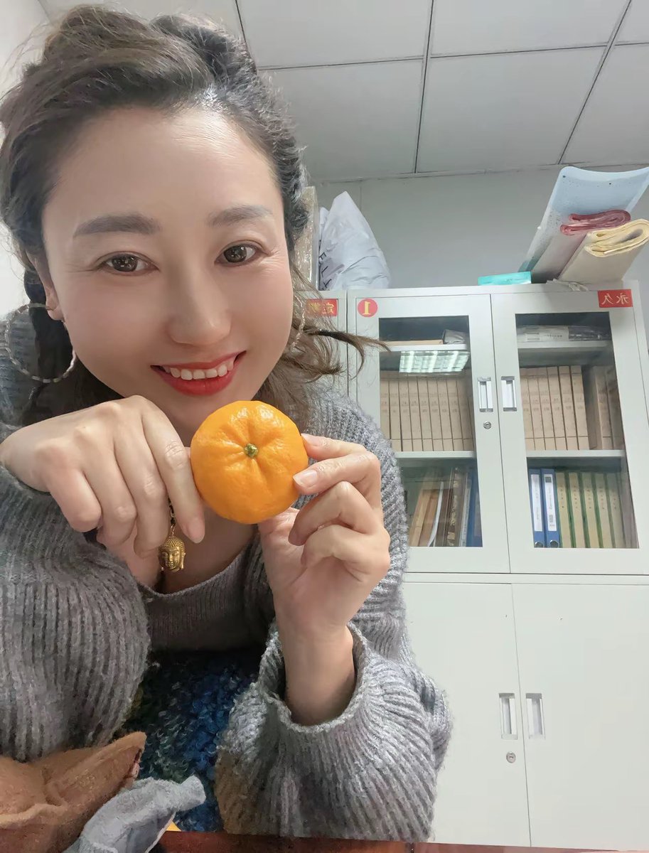 苏富婆 tweet media