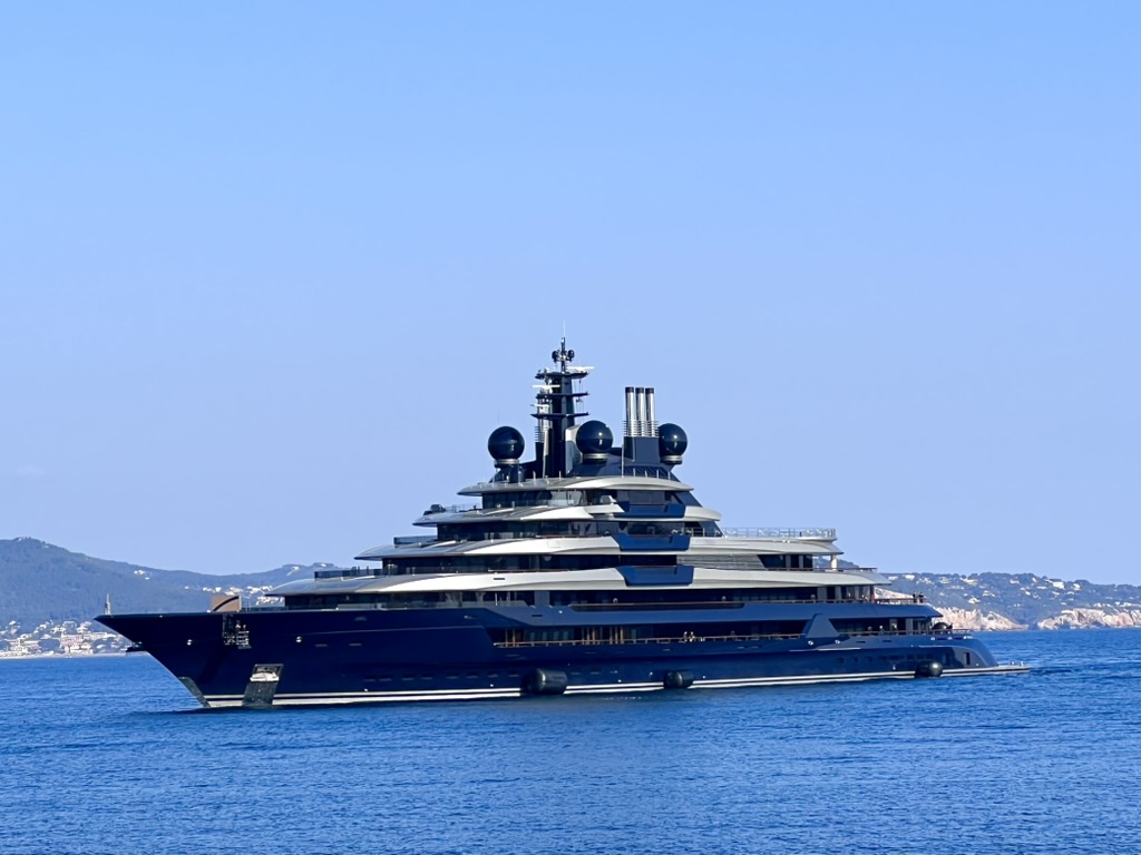 Ioan T. Morar tweet media