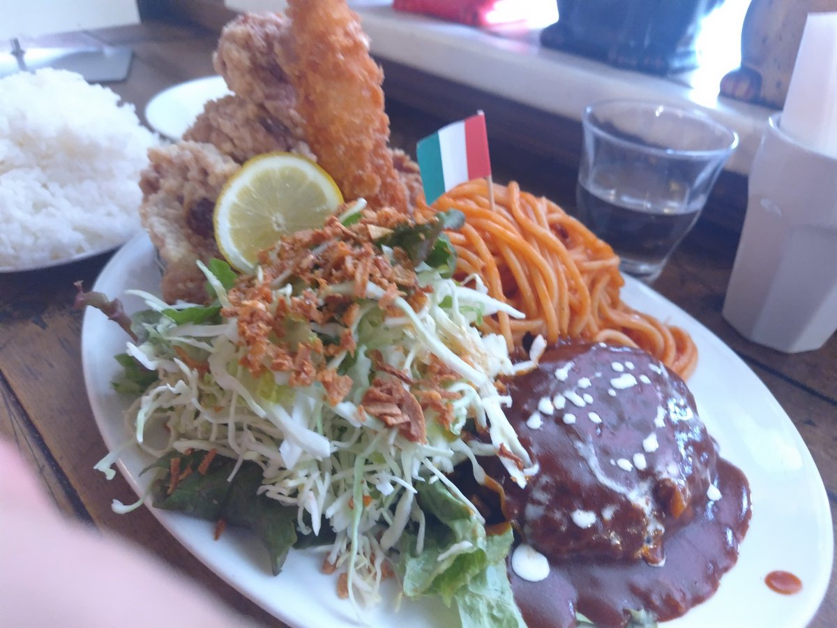 森ボン tweet media