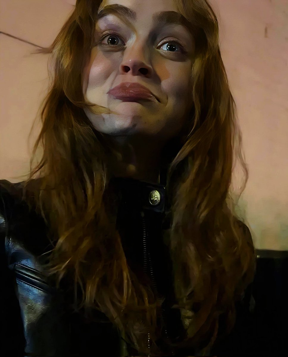 best of sadie sink tweet media