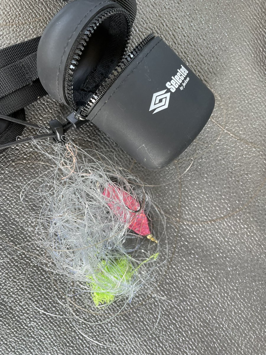 n59695705's tweet image. 「小さいゴミくらいポケットでいいじゃん」って思ってたけど、使ってみたらめちゃくちゃ便利。

自分のゴミだけじゃなくて、誰かが残したラインも自然と拾おうって思えるのがいい。
川のゴミ全部は無理でも、せめて釣り人が残したゴミくらいは回収したい。

#selected #jacksonlure #ポッシュ