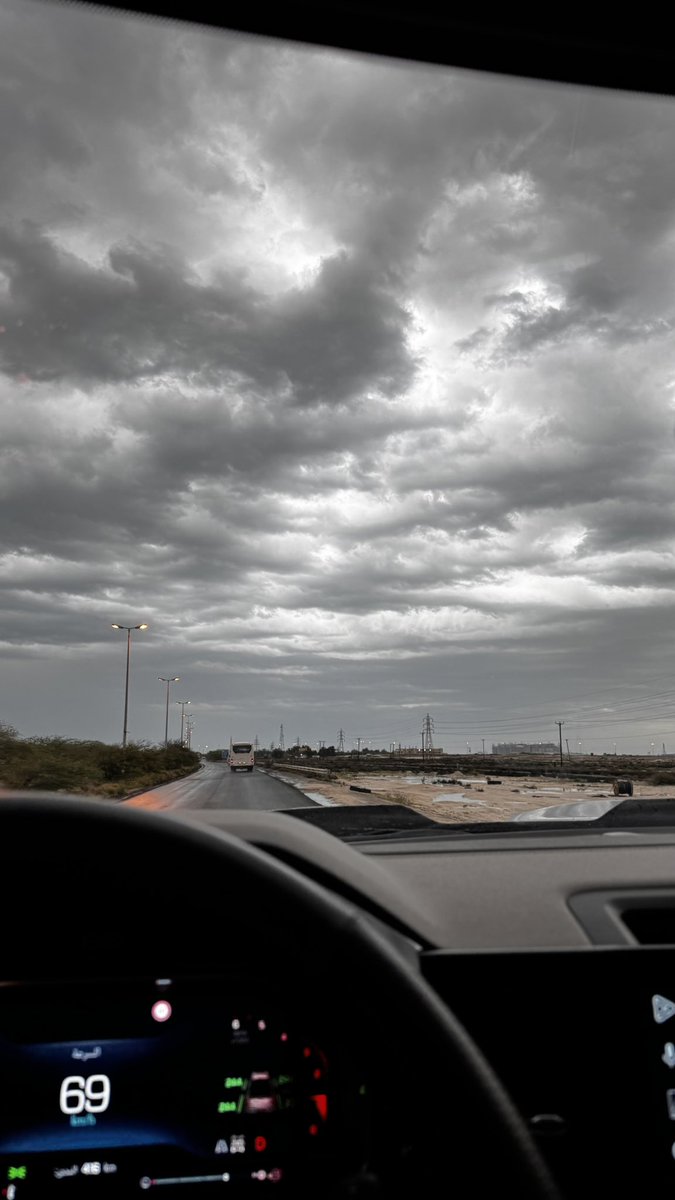 н υ s s α ι η ♔ tweet media