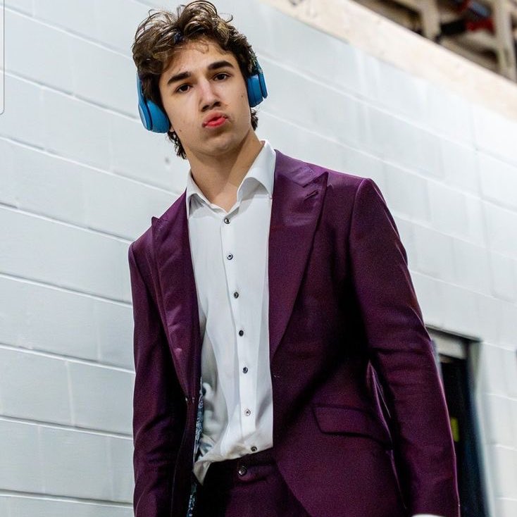 𐔌՞. .՞𐦯✩‧₊ molly !!! tweet media