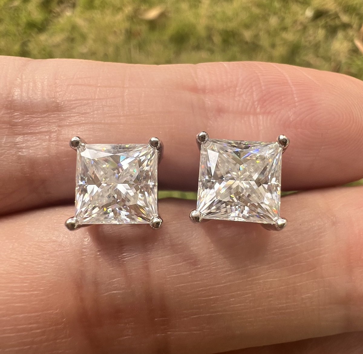 milesjewellery's tweet image. Princess Cut Moissanite Studs 💎

925 Sterling Silver
D Color VVS1 Moissanite
Pass diamond tester ✔️

Perfect for everyday wear or night out.

Shop now 👉 milesjewellery.com

#moissanite #studearrings #princesscut #icedout #jewelry #giftideas #hiphopstyle #bling