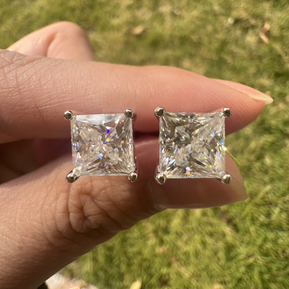 milesjewellery's tweet image. Princess Cut Moissanite Studs 💎

925 Sterling Silver
D Color VVS1 Moissanite
Pass diamond tester ✔️

Perfect for everyday wear or night out.

Shop now 👉 milesjewellery.com

#moissanite #studearrings #princesscut #icedout #jewelry #giftideas #hiphopstyle #bling
