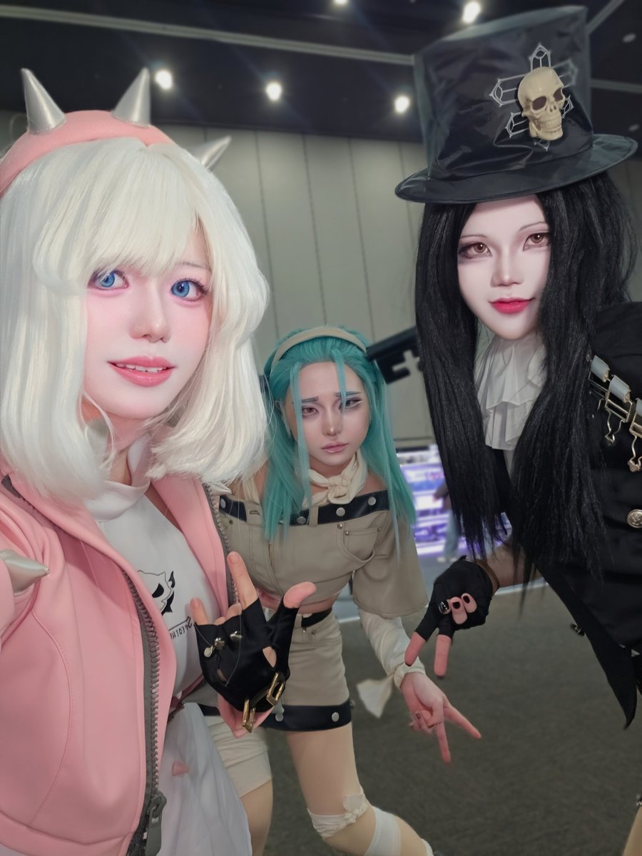 ଘHIEଓ tweet media