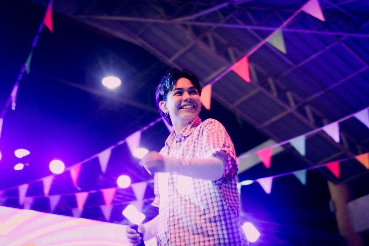 clover IS SEEING IVE!!!!! tweet media