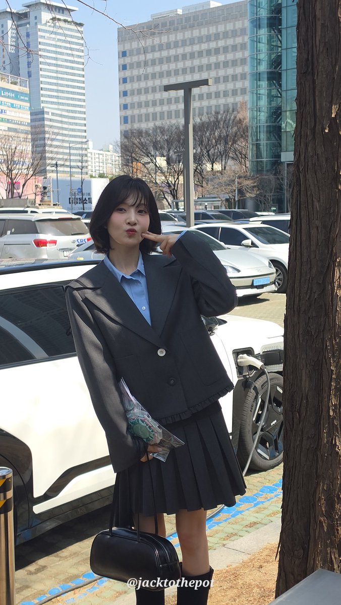 둥하(*・ω・)ノ tweet media