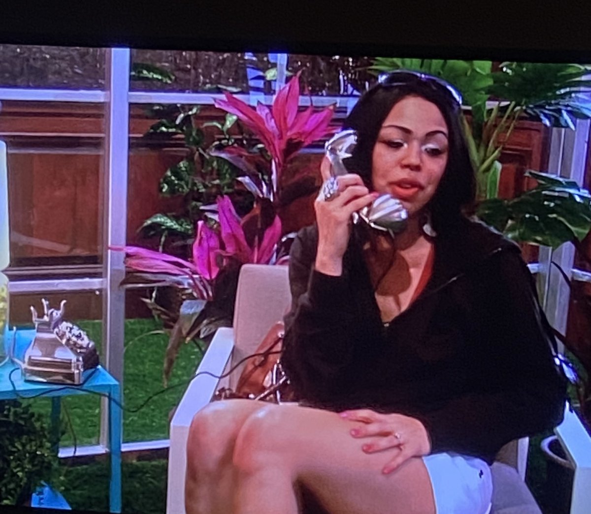 tony ☆ tweet media