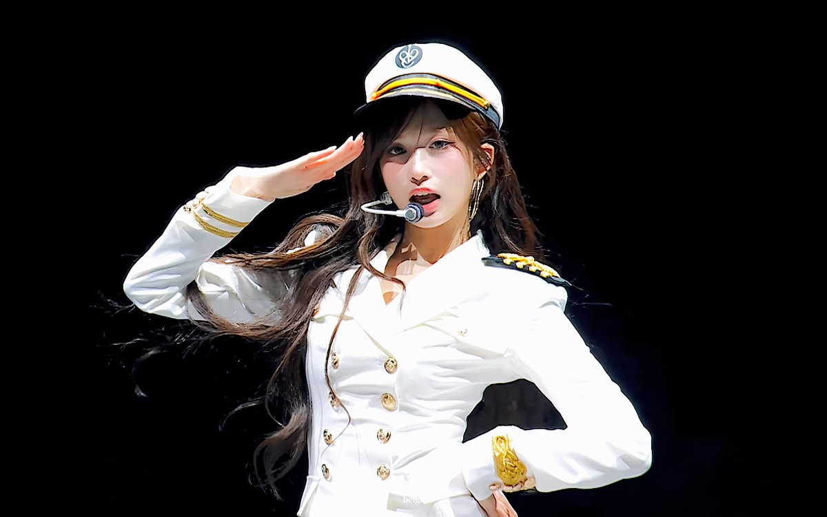 𝐛𝐞𝐢𝐠𝐞 tweet media