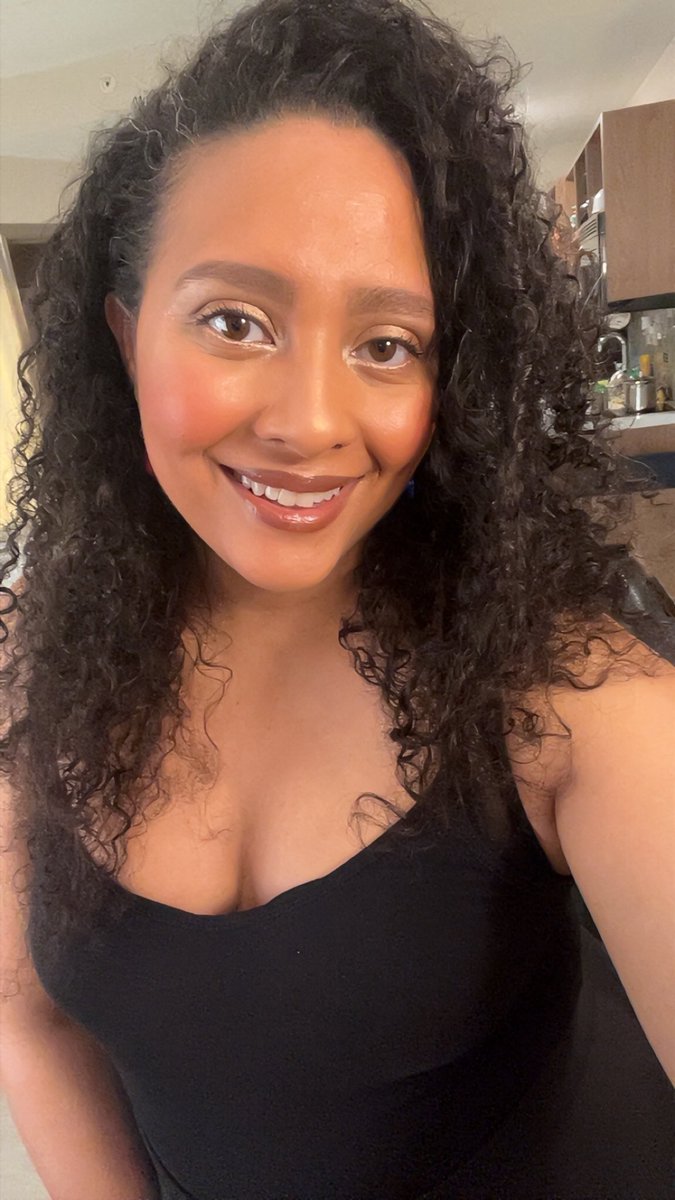 AshSaidHi tweet media