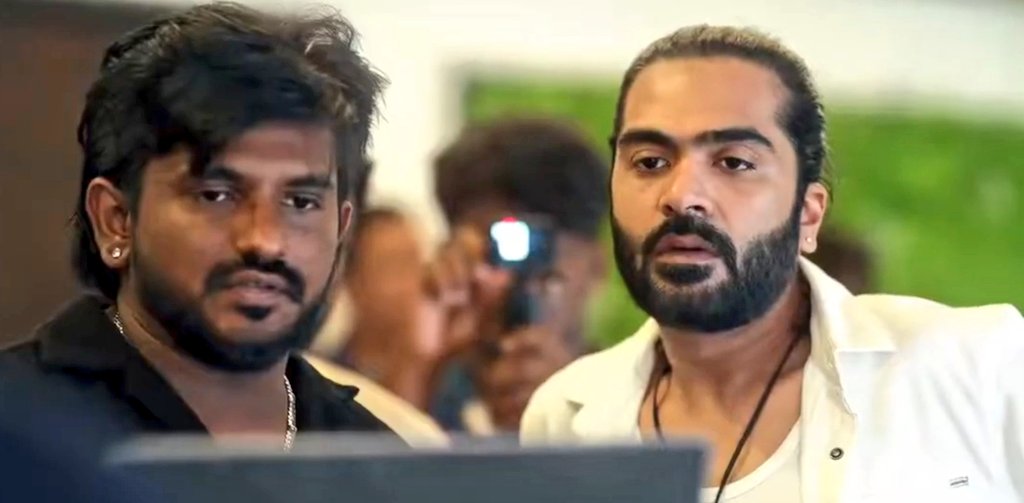 CinemaWithAB's tweet photo. #AshwathMarimuthu:
"I met #SilambarasanTR sir 5-6 times so far for #STR51 story. When it's STR, i usually go 5 mins late😂. But you don't believe me, he will call sharp at the scheduled time and ask 'Enga ma iruka, Ala Kanom'. No one will believe it, if I say STR was punctual but that's what he is💯. I took advantage of him, that he will come late. But that's all rumour, in reality it's totally opposite❤️‍🔥"