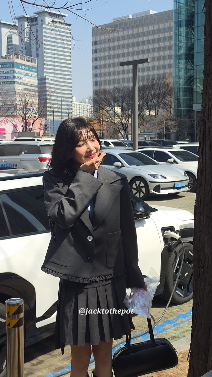 둥하(*・ω・)ノ tweet media