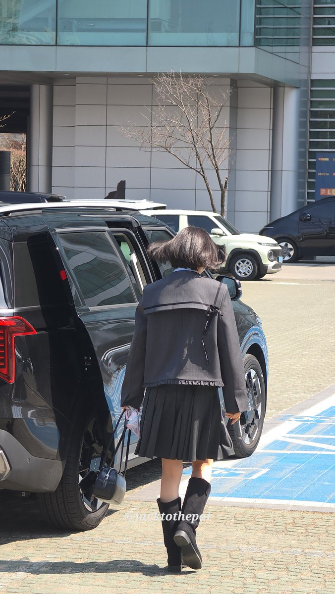 둥하(*・ω・)ノ tweet media