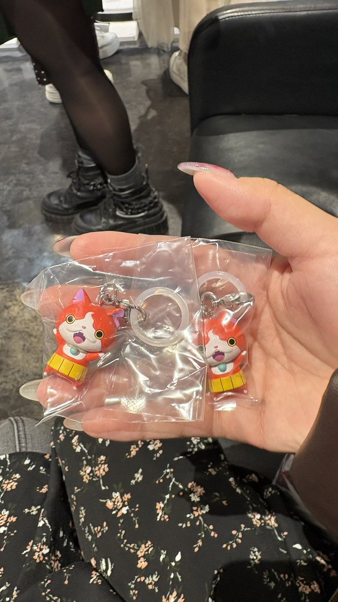 kurumi tweet media