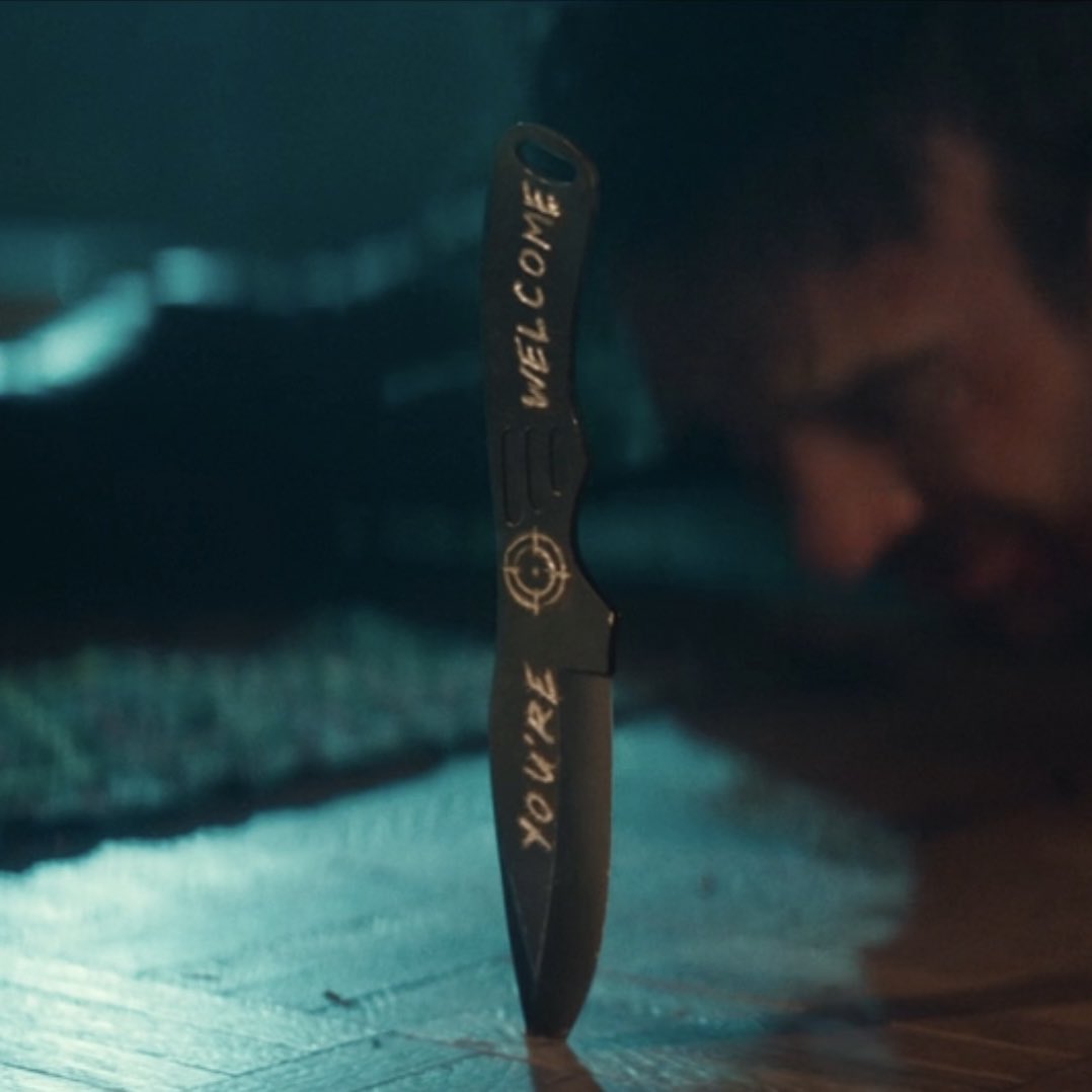 bullseye lover 𖣠 tweet media