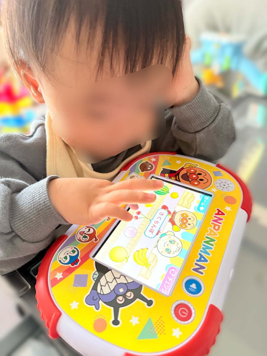 アンパンマンの知育パッド、設定いじる対策無いよね？🥹長押しでホーム戻るのも出来るようになってるぽくて無敵👶🌟