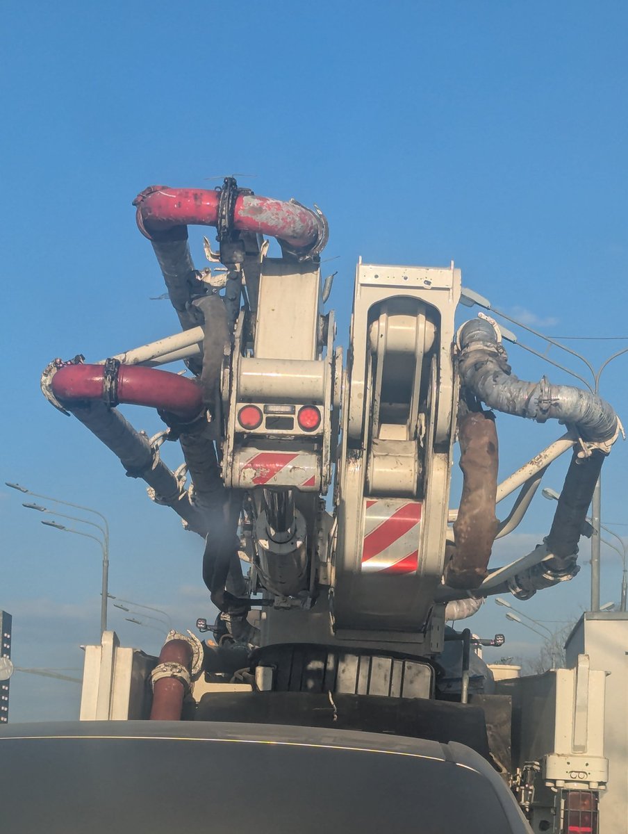 Annushka_Smaslom tweet media