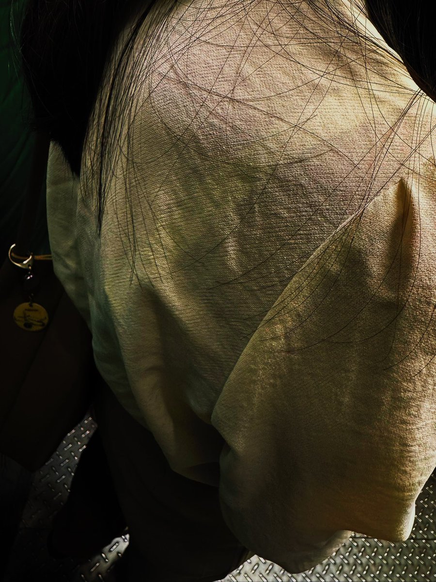 意淫身邊的小母狗們 tweet media