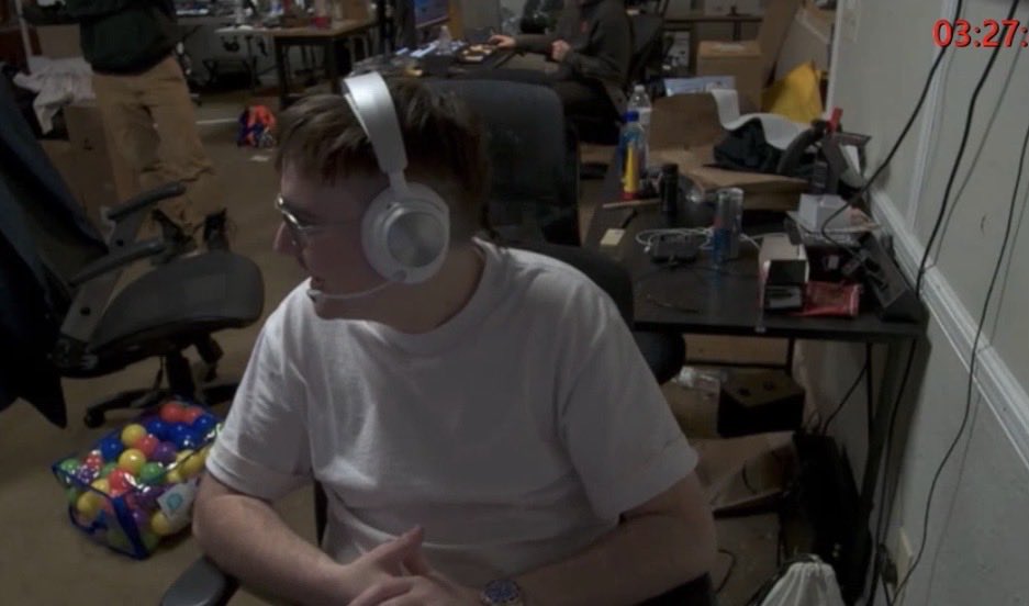 RadioactiveLoafer tweet media