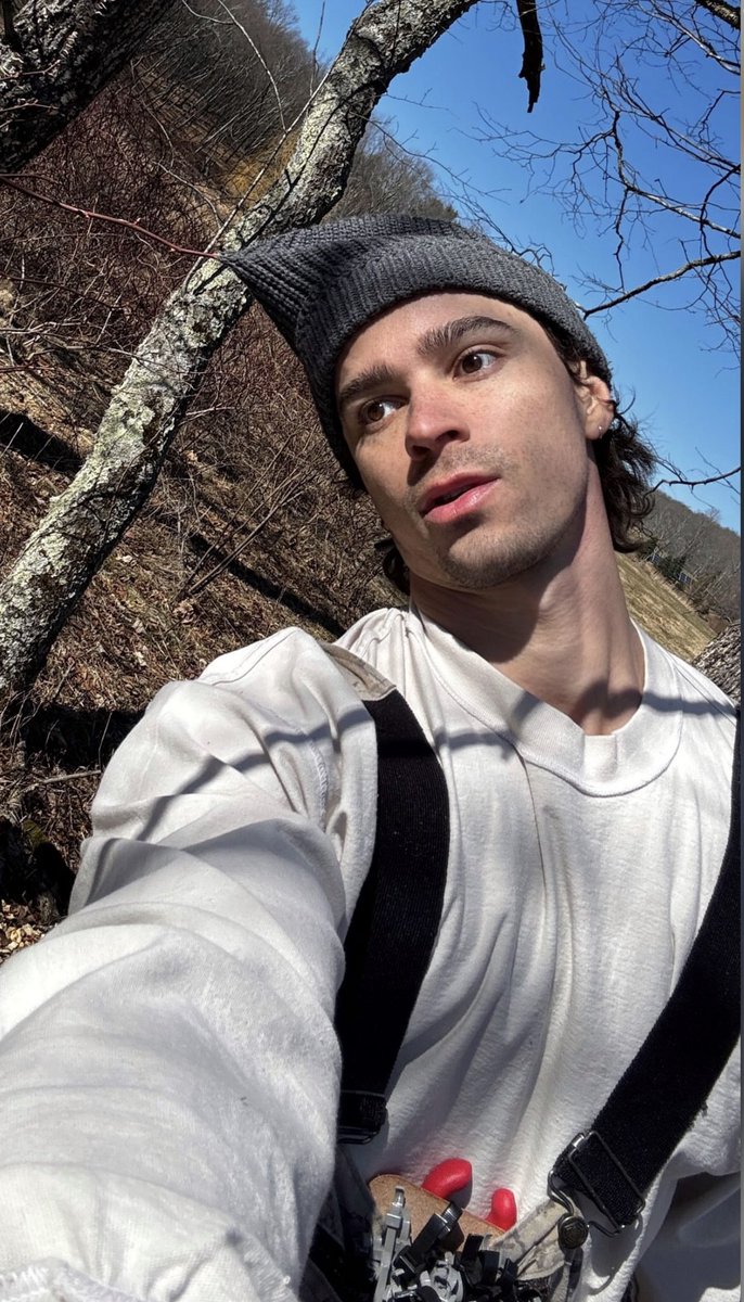 * โ ๐ปainer ๐ตe ๐ปogue. tweet media