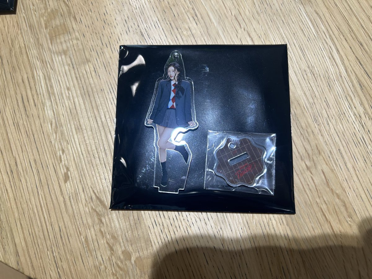 りりまる tweet media