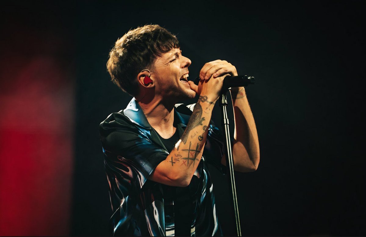 Louis Updates Poland tweet media