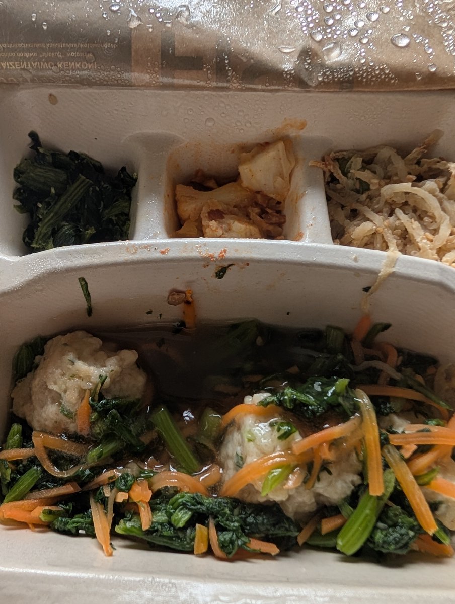 mimitomokbc's tweet image. #あやはずナッシュ #nash #Fishballs
お昼は香賀彩葉さん（@enjoy_ayahaya）のクーポンをきっかけに買ったナッシュ（@nosh_fresh）の2回目の配送分の『出汁が主役の鯛つみれと生姜あん』！
しっかり生姜の風味を感じるあんで鯛つみれによくあうあんになってて美味しかったです