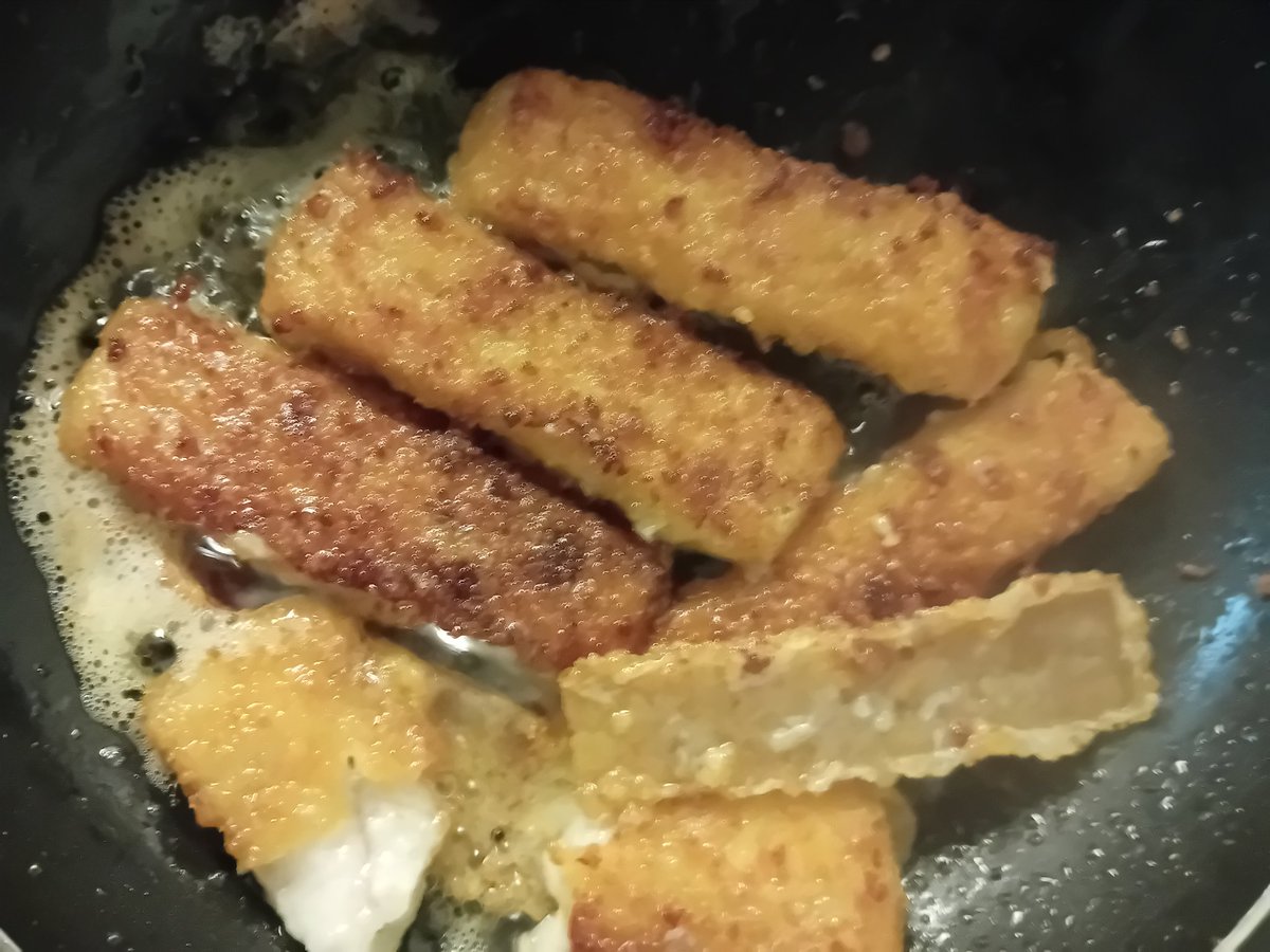 Marloessepoessos tweet media