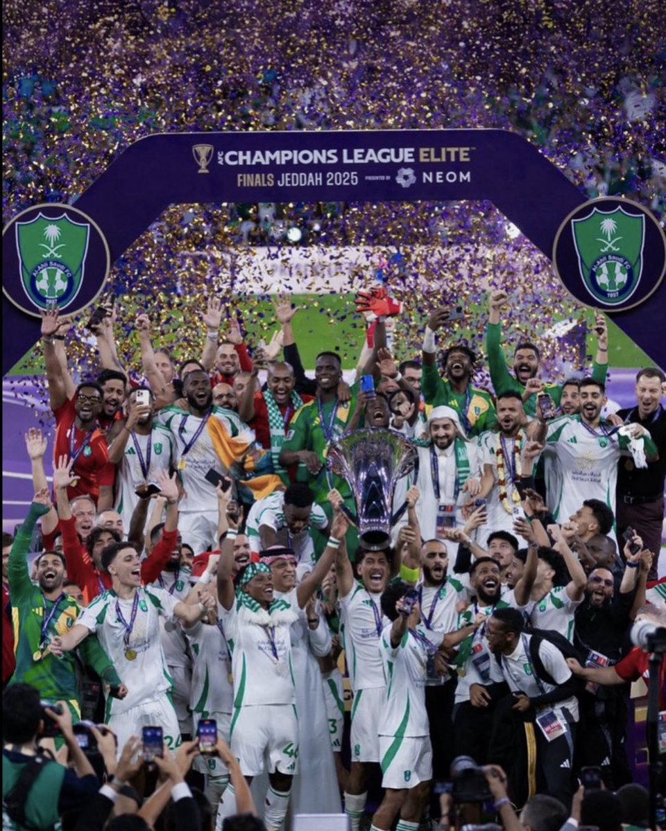 Emad Castle tweet media