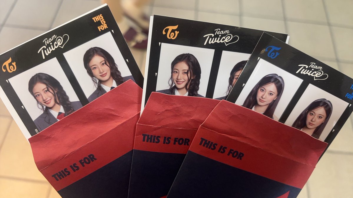 ほたる tweet media