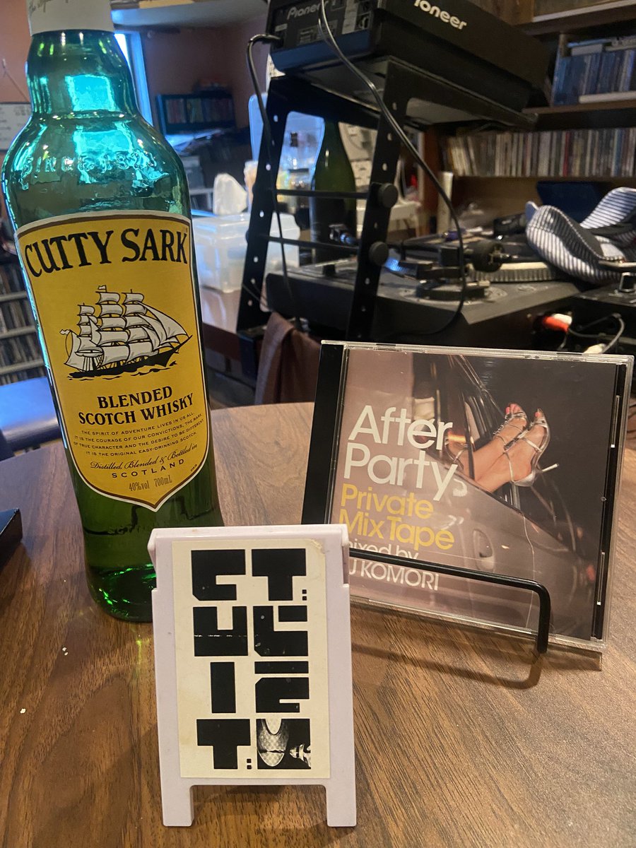 水曜日は昼ドリル

本日の営業時間12:00〜16:00

開店してますがちょっと外出する予定です
不在でしたらご連絡ください！！
来週より昼ドリルは木曜日となります

ドリルレコードオープンです。