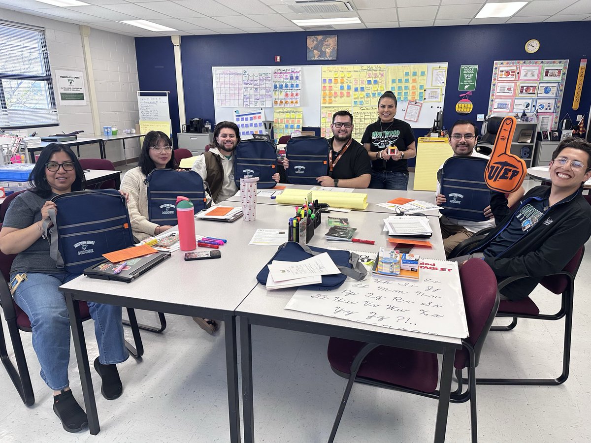 paulinahdz_MMS's tweet photo. 🫎💚🙌🏼
Our herd just got stronger—&amp; a whole lot more awesome!

Welcome to our new first‑year teachers!

Get ready for big laughs, bold learning, &amp; a many “moose‑tastic” moments.
We’re proud of you already. Let’s make some magic together💫

@Montwood_MS @MabelChacon_MMS 
#TeamSISD https://t.co/726UoVMO3i