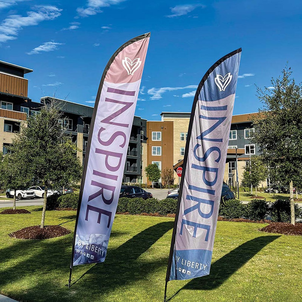 BalloonsOnStix's tweet photo. [FEATHER FLAGS] This feather flag is custom printed in full-color and is double-sided. Its height gives great visibility. The rotating axel allows the flag to fly with the wind and never tangle up. This prevents tearing and provides longer flag life.
https://t.co/6KYyAKAn0F https://t.co/xEoCMytrKQ