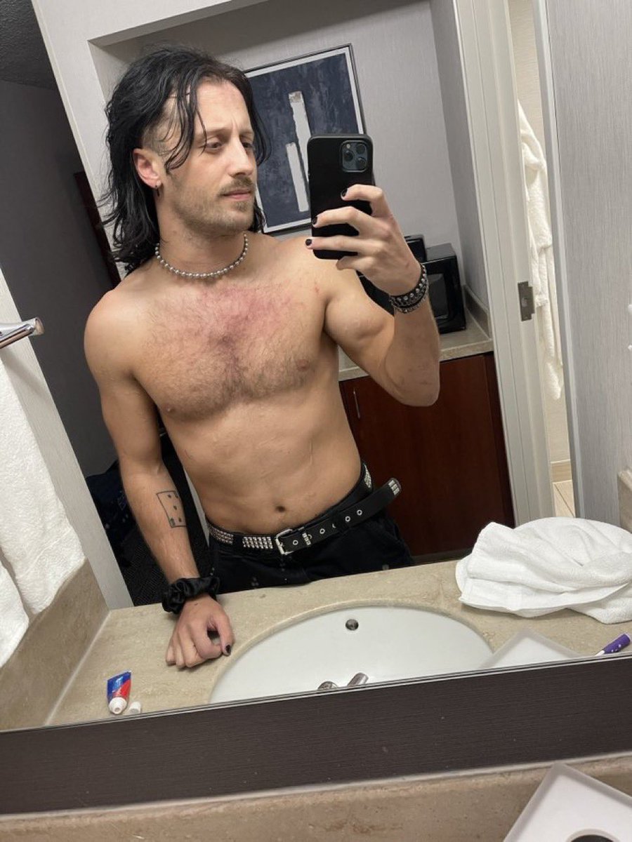 InfluencingCowgirl |not@fallonhenleywwe tweet media