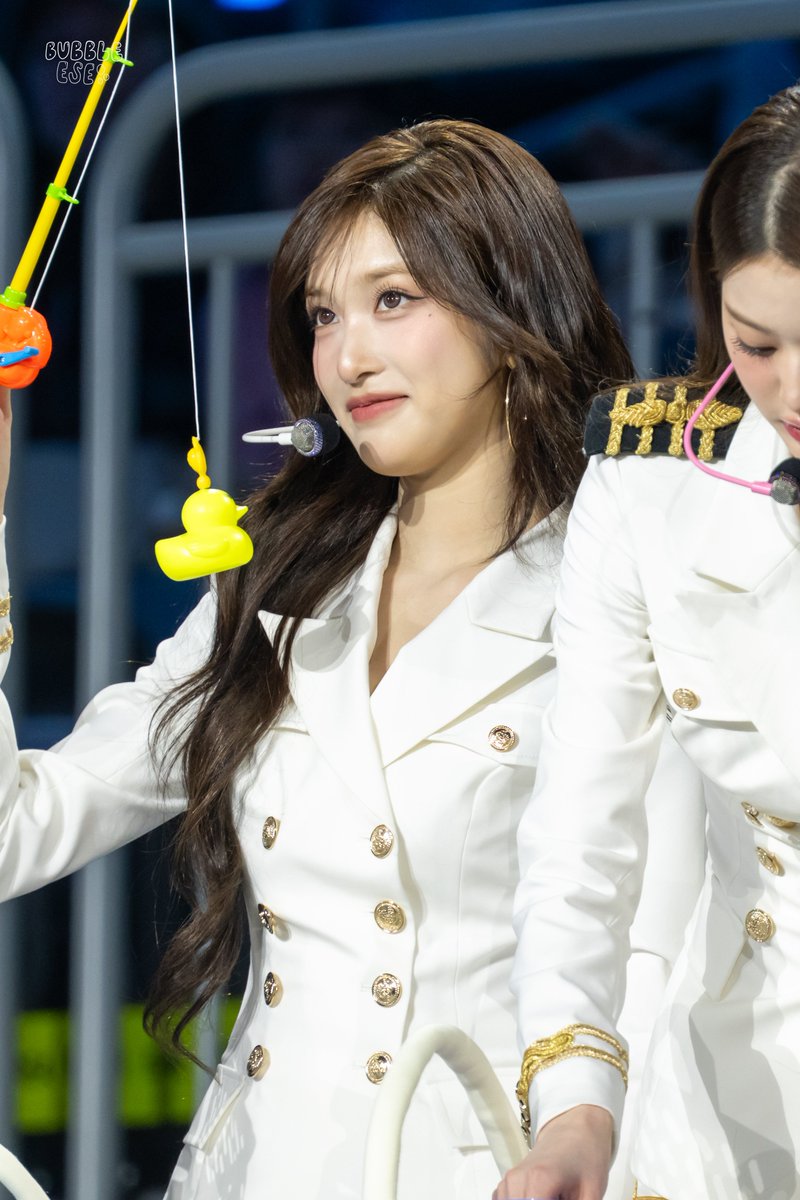 𝚋𝚞𝚋𝚋𝚕𝚎 🫧 tweet media