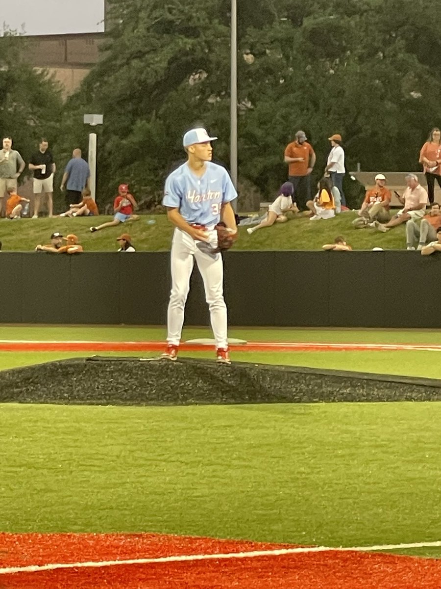 Nokona Powell tweet media