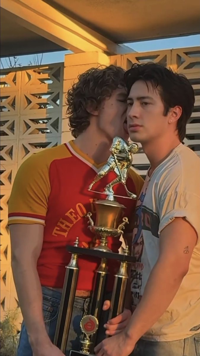 lib • ❤️🤍👑🤵🏽🤵 tweet media