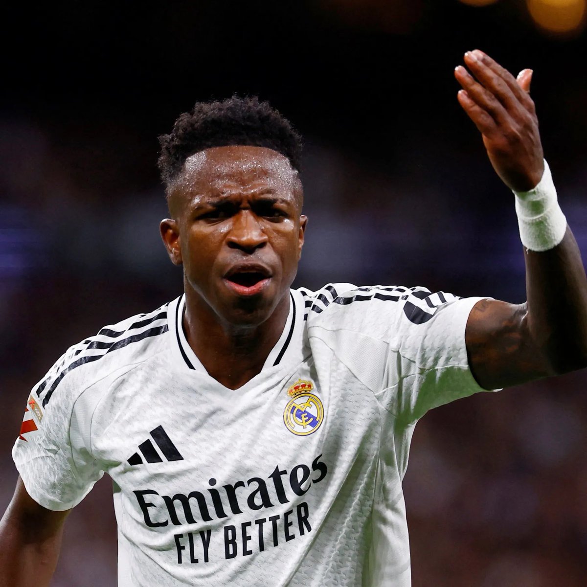 روح المدرج tweet media