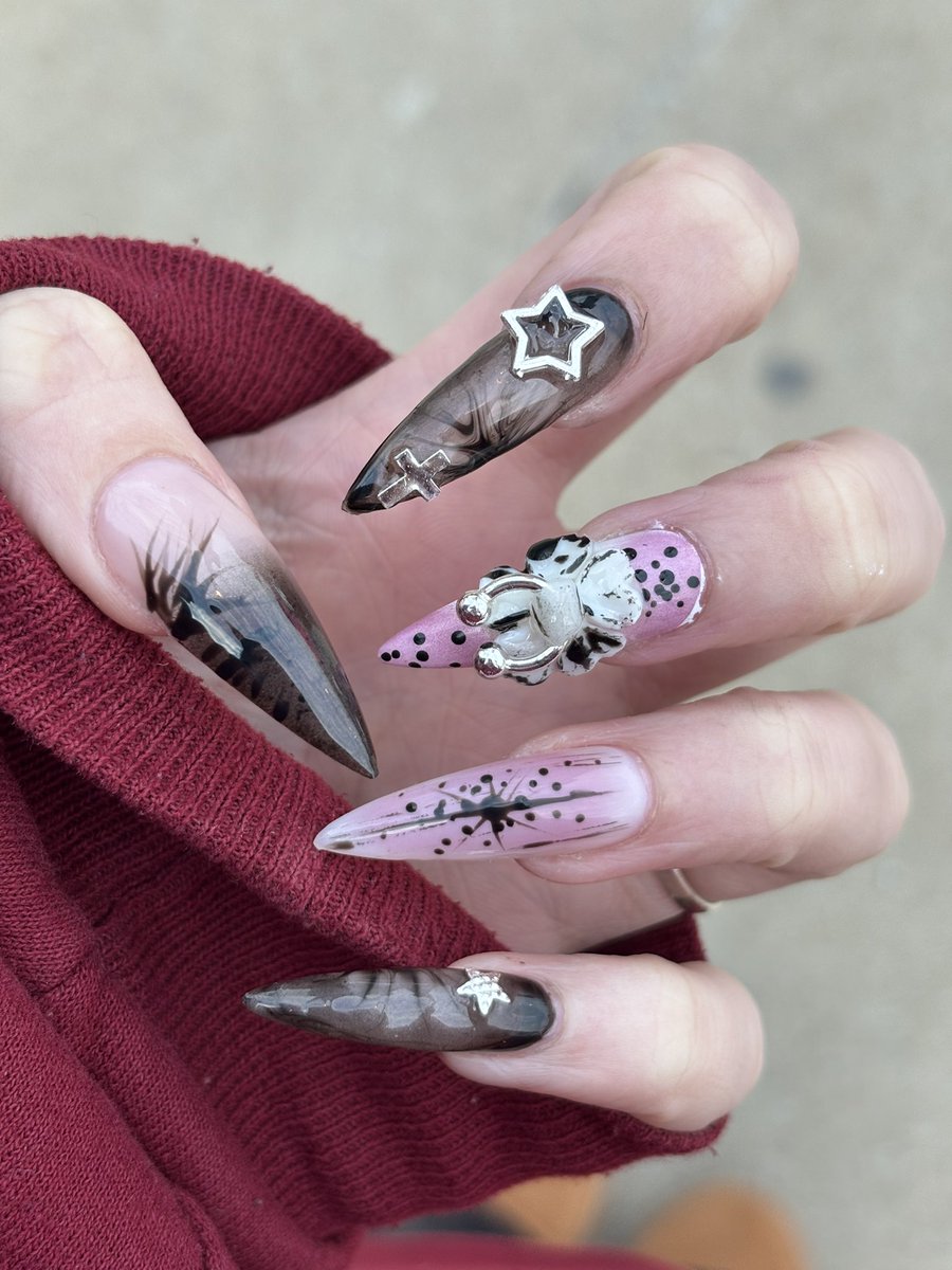 mad ᶻ 𝗓 𐰁 tweet media