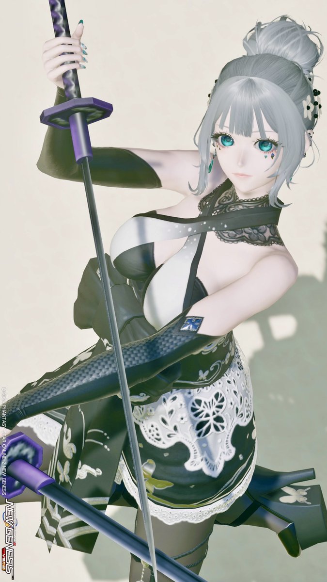 ykht3150's tweet photo. あたらしスクの髪も服も素敵なんだけどカンロアデヒメのヒール最高だから見て…ヒールの後ろに🦋いるの…かわいすぎんか…？ https://t.co/jwO9rPZ8jG