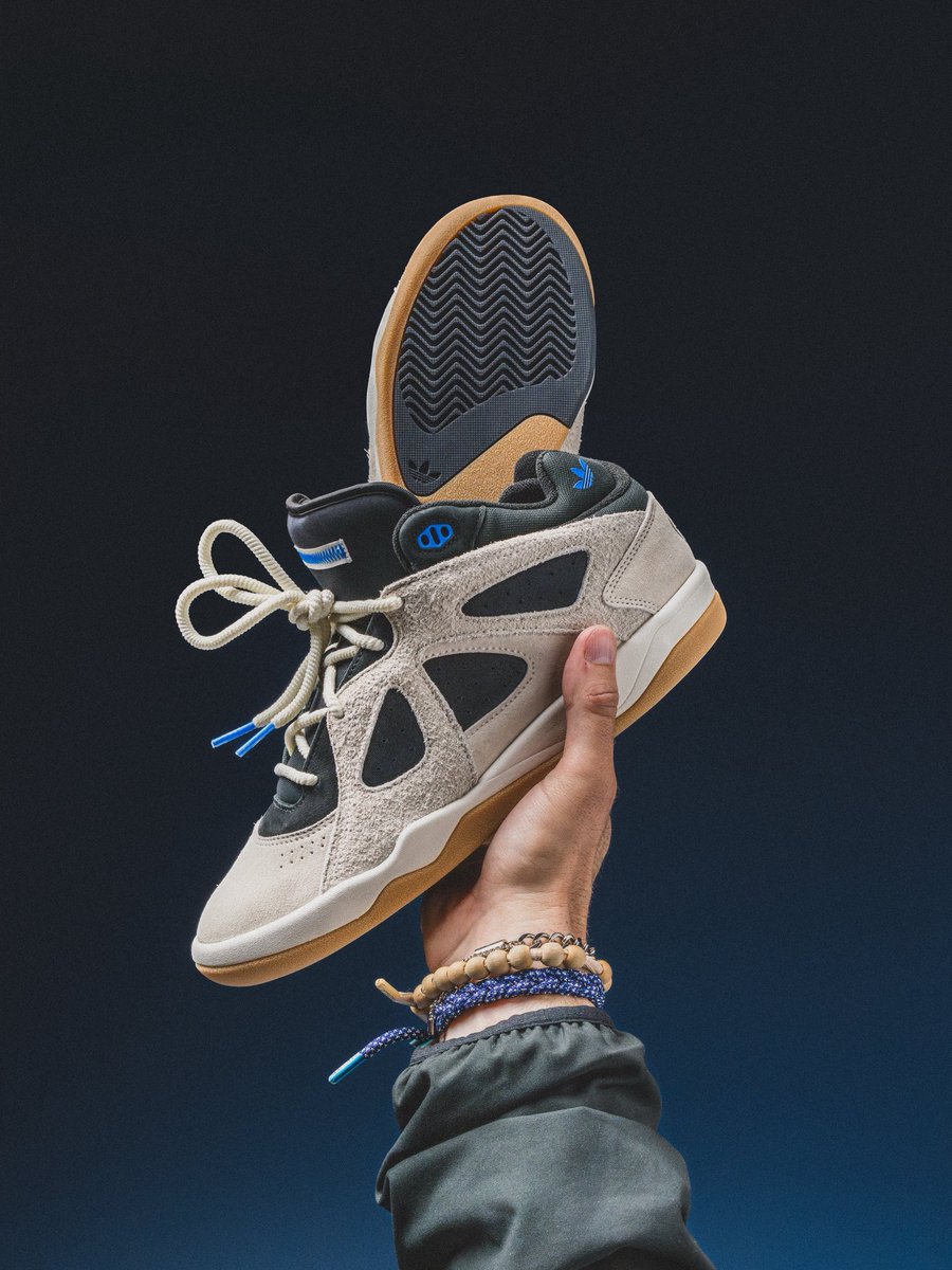 ad__sneaks 📸 tweet media