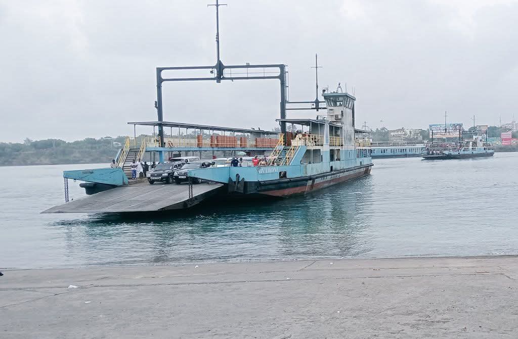 Ferry Kenya tweet media