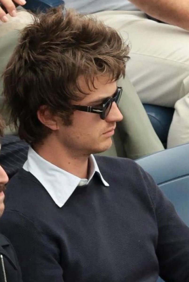 chels ★ tweet media