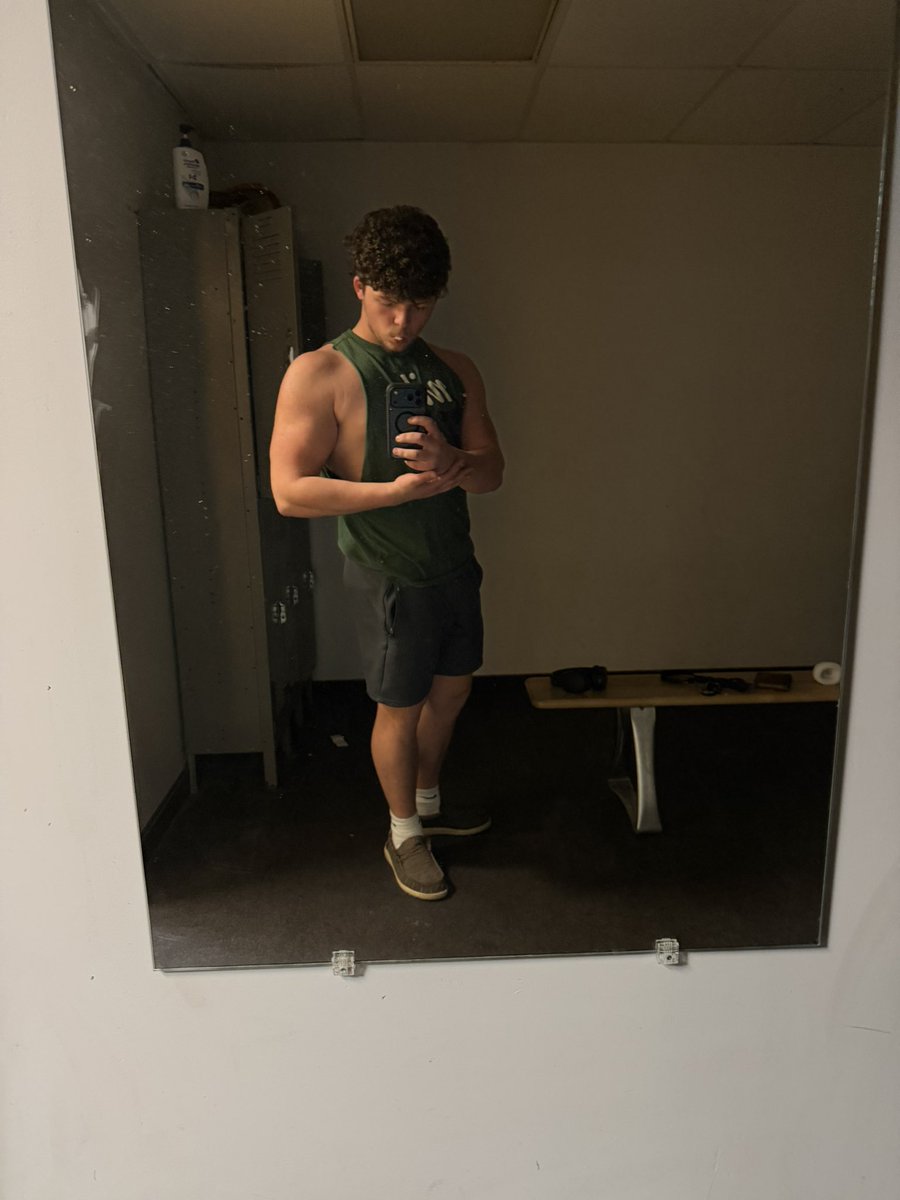 MasterChris(3.9k) tweet media