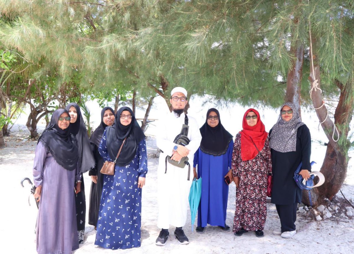 1447 ވަނަ އަހަރުގެ ރަމަޞާންމަހު ހިފްޒު ކޮށް ތަރާވީހް ކުރުމަށް ގެނެވުނު ހާފިޒް ފުރުން.

<a href="/lgaMaldives/">Local Government Authority</a> 
<a href="/MVIaffairs/">Ministry of Islamic Affairs</a> 

#visitfodhdhoomaldives