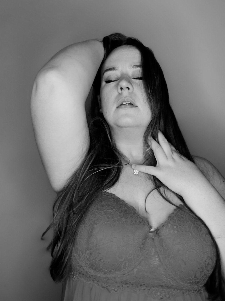 Emma Snow tweet media