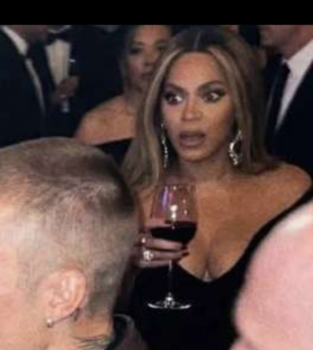 Malphas_styx tweet media