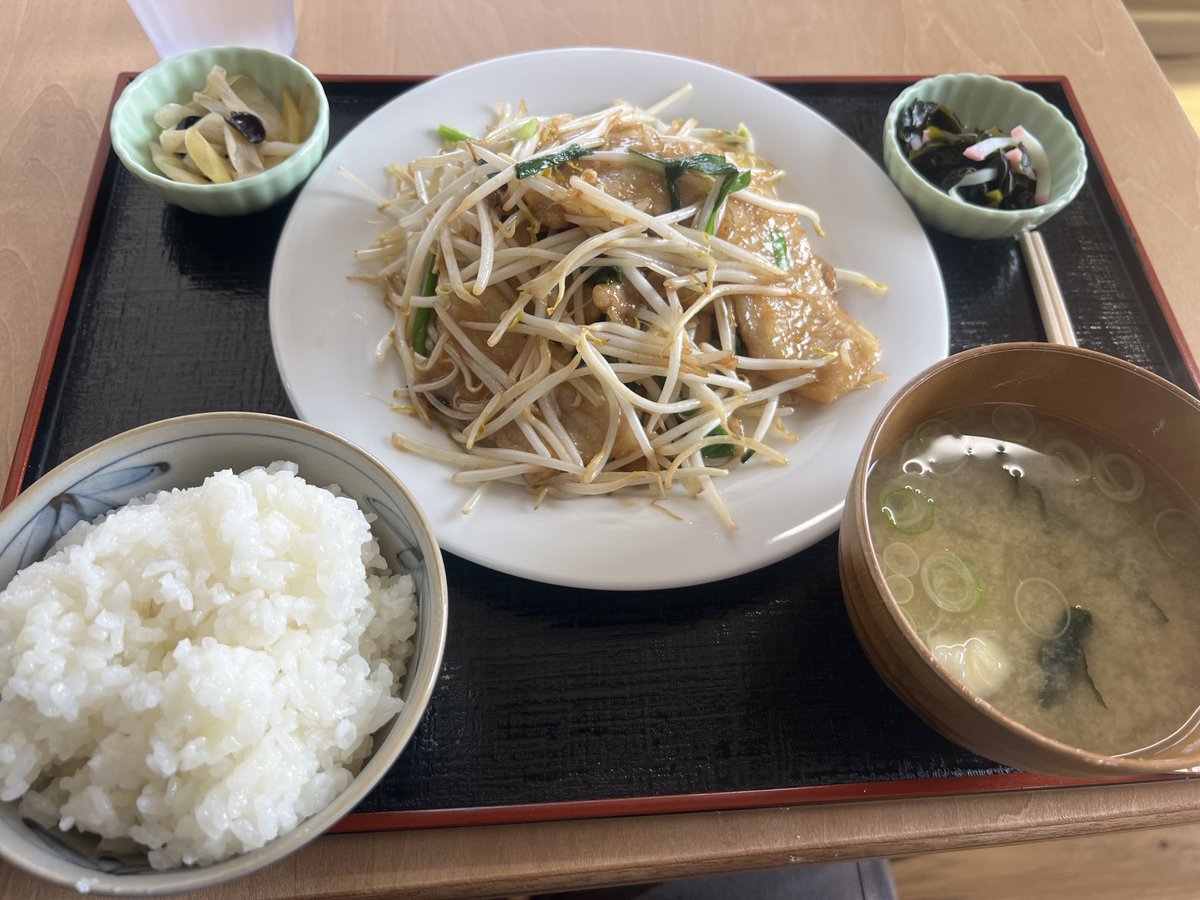 negisio8's tweet photo. OASIS  B&amp;B

日替り
肉ニラ定食 https://t.co/ejb8dFDK51