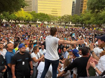 NotiExpresColor tweet media